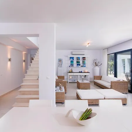 Amaria ヴィラ ブアブロウ